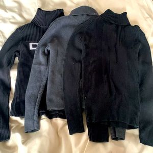Women’s turtleneck lot size Large